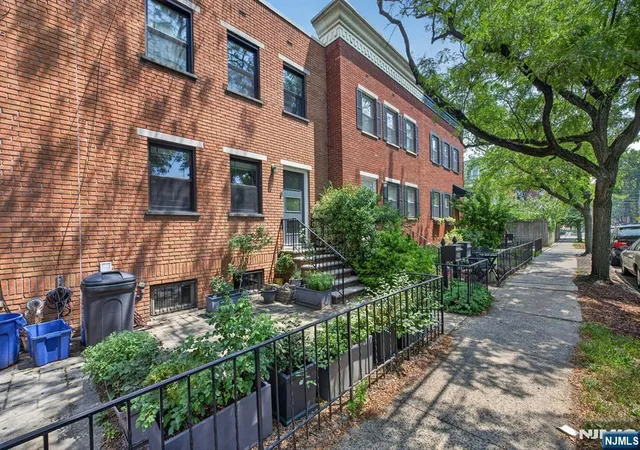 Photo 30 of Sale Pending at 304 9th St, Jersey City, NJ 07302 | MLS# 26027532 | Listing updated on 2026-08-31