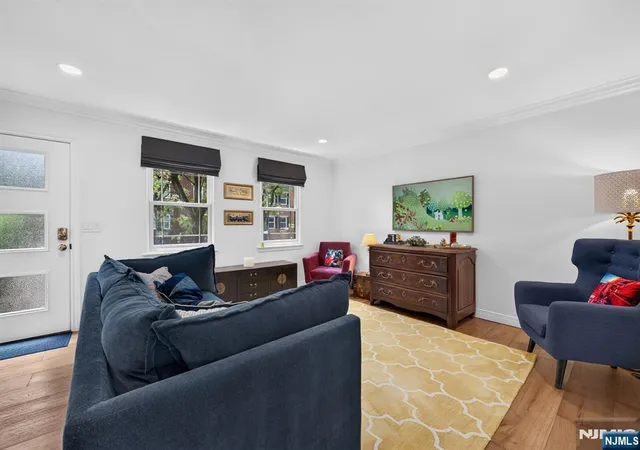 Photo 3 of Sale Pending at 304 9th St, Jersey City, NJ 07302 | MLS# 26027532 | Listing updated on 2026-08-31