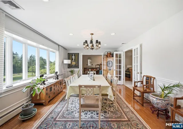 Photo 4 of Sale Pending at 39 Fox Hl Rd, Upper Saddle River, NJ 07458 | MLS# 26027533 | Listing updated on 2026-08-06