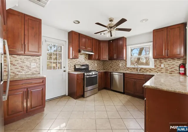 Photo 4 of Single family home for sale at 88 Columbus Ave, Belleville, NJ 07109 | MLS# 26027536 | Listing updated on 2026-08-23