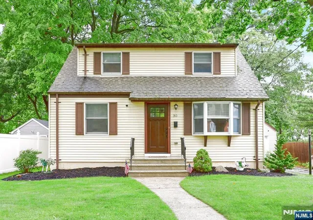 Photo 1 of Sale Pending at 30 Highwood Dr, Dumont, NJ 07628 | MLS# 26027537 | Listing updated on 2026-08-24
