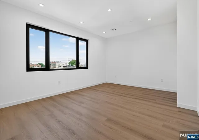 2nd image of 114 69th St, Guttenberg, NJ 07093