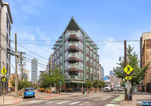 20th image of 332 Newark Ave #4A, Jersey City, NJ 07302 | MLS# 26027555