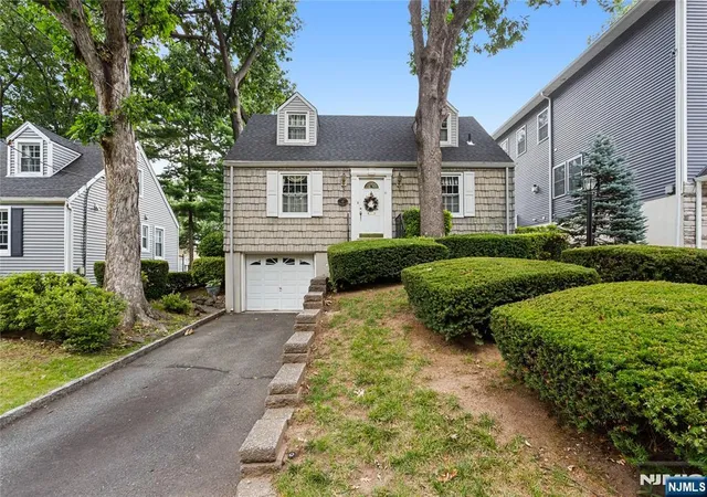 Photo 2 of Single family home for sale at 45 Cleveland Ave, Hasbrouck Heights, NJ 07604 | MLS# 26027556 | Listing updated on 2026-09-17