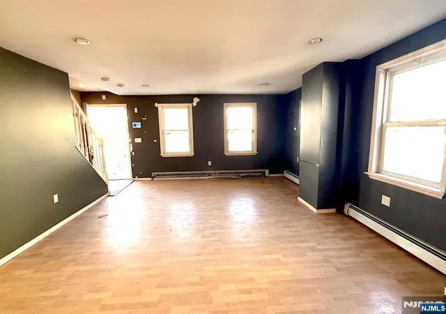 5th image of 109 John St, South Amboy, NJ 08879 | MLS# 26027574