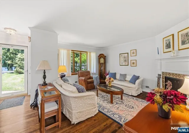 4th image of 85 Page Dr, Oakland, NJ 07436 | MLS# 26027576