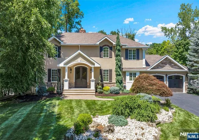 1st image of 3 Bromley Ct, Montville Township, NJ 07045 | MLS# 26027581
