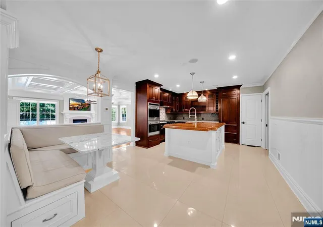 3rd image of 3 Bromley Ct, Montville Township, NJ 07045 | MLS# 26027581