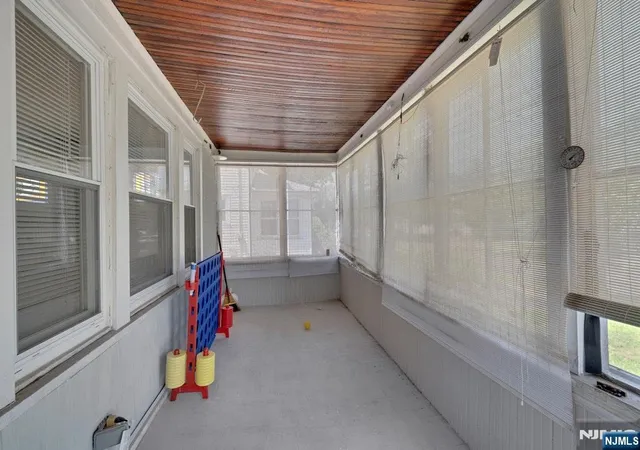 Photo 4 of Single family home for sale at 434 3Rd Ave, Roselle, NJ 07203 | MLS# 26027601 | Listing updated on 2026-09-16