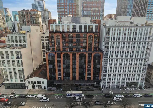 2nd image of 159 2Nd St, Jersey City, NJ 07302