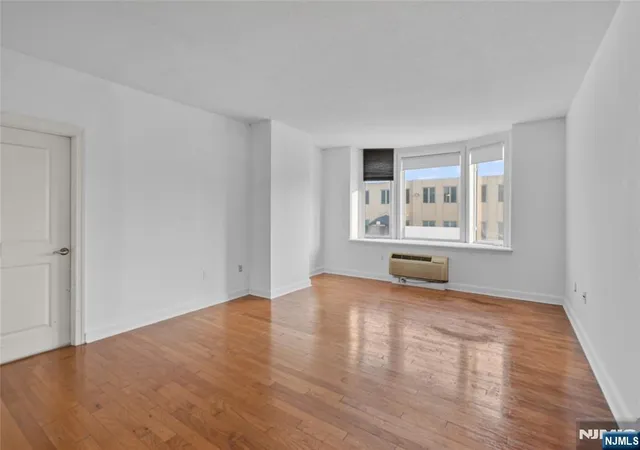 Photo 2 of Condo for sale at 5109 City Pl, Edgewater, NJ 07020 | MLS# 26027670 | Listing updated on 2026-09-14