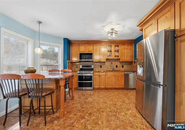 5th image of 127 Clark Ave, Old Tappan, NJ 07675 | MLS# 26027690