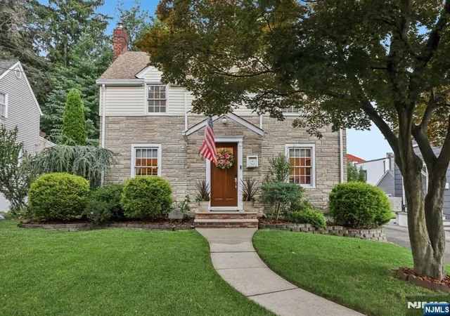 Photo 2 of Sale Pending at 14 Franklin St, Cedar Grove, NJ 07009 | MLS# 26027713 | Listing updated on 2026-08-07