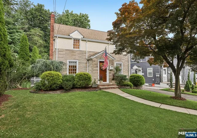 Photo 3 of Sale Pending at 14 Franklin St, Cedar Grove, NJ 07009 | MLS# 26027713 | Listing updated on 2026-08-07