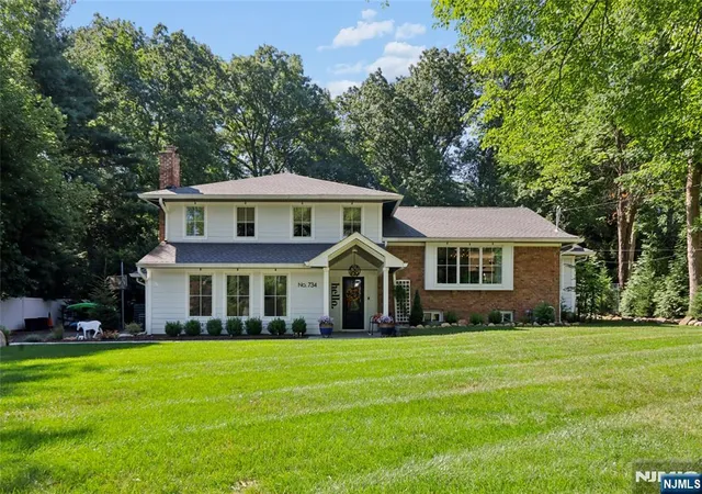 1st image of 734 Willow Run, Wyckoff, NJ 07481 | MLS# 26027715