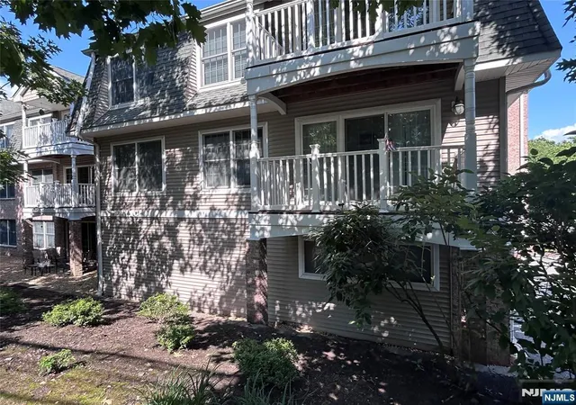 Photo 3 of Condo for sale at 200 Central Park Pl, Ramsey, NJ 07446 | MLS# 26027728 | Listing updated on 2026-09-17