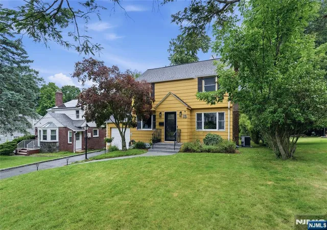 Photo 3 of Sale Pending at 15 Crystal Ave, West Orange, NJ 07052 | MLS# 26027754 | Listing updated on 2026-09-02