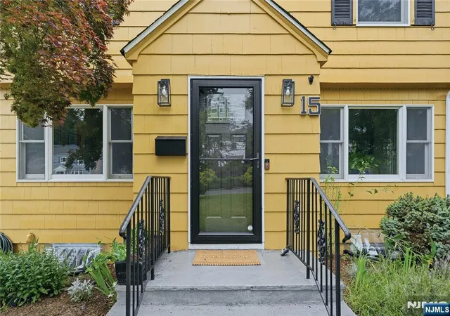 Photo 4 of Sale Pending at 15 Crystal Ave, West Orange, NJ 07052 | MLS# 26027754 | Listing updated on 2026-10-13