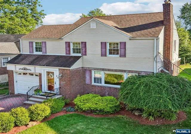Photo 1 of Sale Pending at 28 Johnson Ave, Teaneck, NJ 07666 | MLS# 26027766 | Listing updated on 2026-09-17