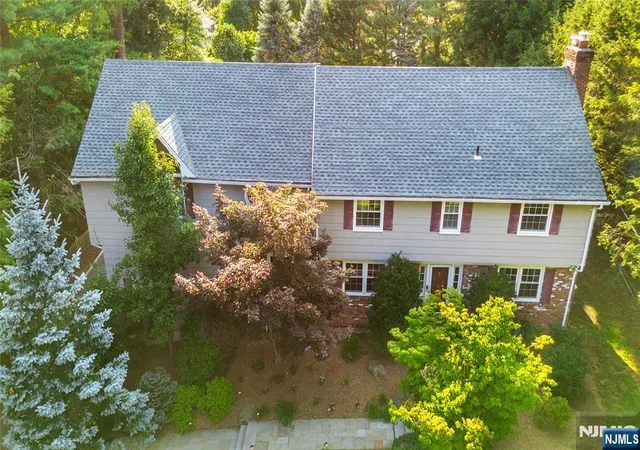 32nd image of 122 Crest Rd, Ridgewood, NJ 07450 | MLS# 26027791