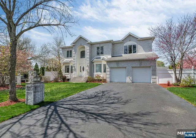 Photo 1 of Sale Pending at 177 Lawson Pl, Paramus, NJ 07652 | MLS# 26027810 | Listing updated on 2026-09-03