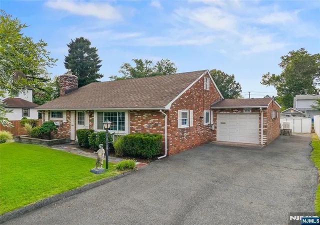 Photo 2 of Sale Pending at 498 Riverside Ter, Rutherford, NJ 07070 | MLS# 26027816 | Listing updated on 2026-09-11