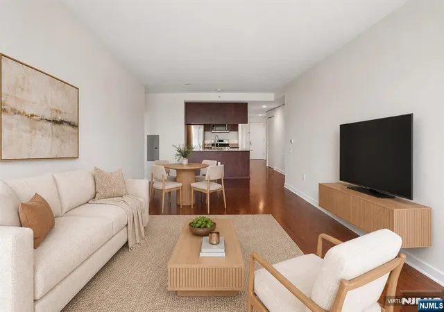 4th image of 1215 Hudson Park, Edgewater, NJ 07020