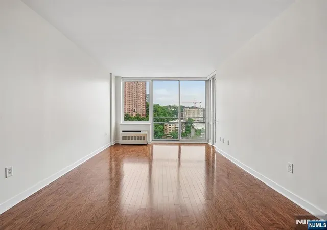 5th image of 1215 Hudson Park, Edgewater, NJ 07020