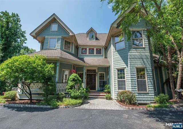 Photo 1 of Sale Pending at 403 Stonetown Rd, Ringwood, NJ 07456 | MLS# 26027846 | Listing updated on 2026-09-14