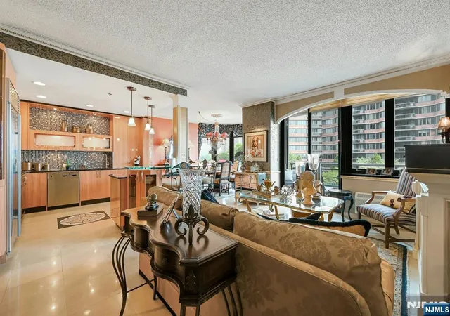 3rd image of 100 Carlyle Dr #6B - South, Cliffside Park, NJ 07010 | MLS# 26027871