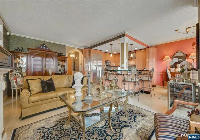 5th image of 100 Carlyle Dr #6B - South, Cliffside Park, NJ 07010 | MLS# 26027871
