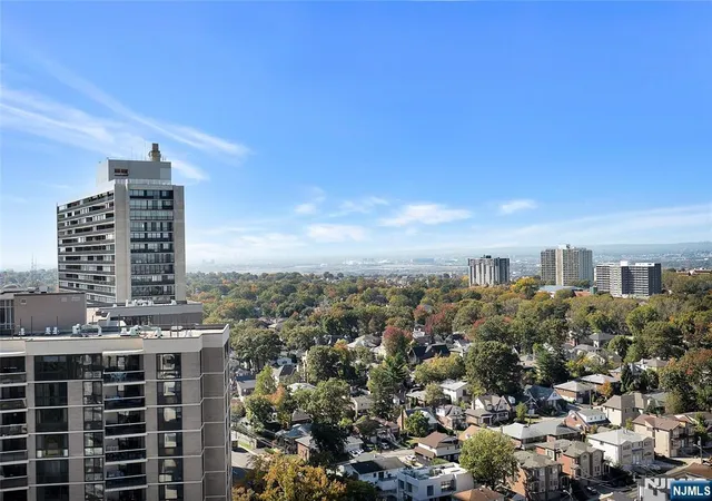 2nd image of 1530 Palisade #8K, Fort Lee, NJ 07024 | MLS# 26027902