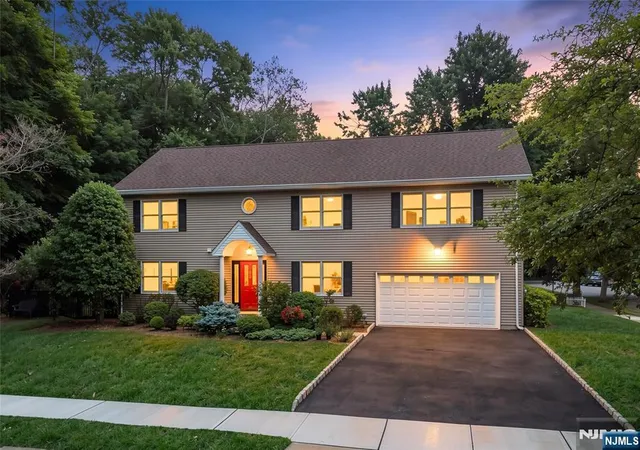 1st image of 720 Maxwell Pl, Ridgewood, NJ 07450 | MLS# 26027903