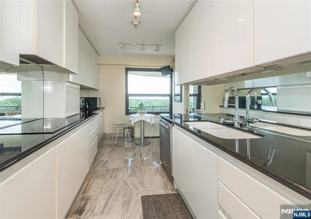 Photo 2 of Sale Pending at 2 Claridge Dr #8HW, Verona, NJ 07044 | MLS# 26027954 | Listing updated on 2026-08-28