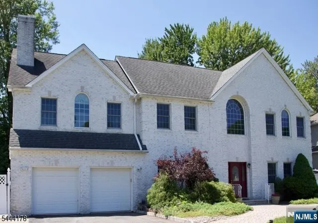 Photo 1 of Sale Pending at 43 Cleveland Ave, East Hanover Twp, NJ 07936 | MLS# 26027981 | Listing updated on 2026-09-23