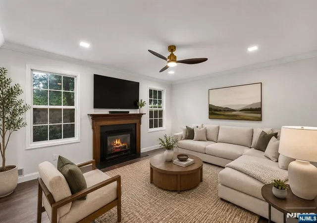 Listing Photo 4 - Condo for sale in building located at 64 George Russell Wy, Clifton City, NJ 07013 - Unit #36