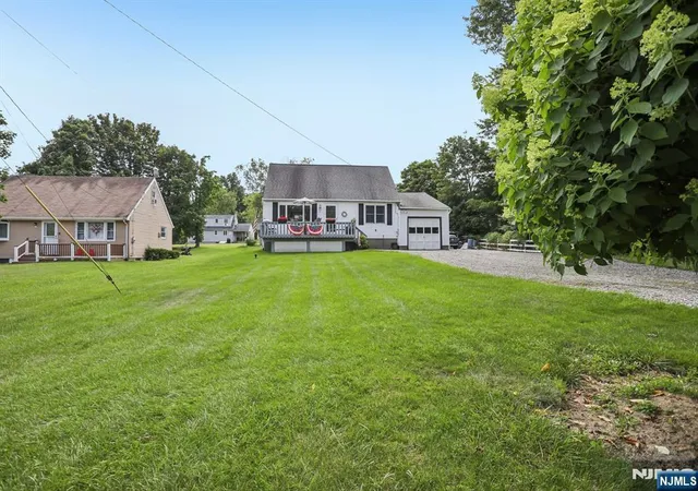 Photo 3 of Sale Pending at 8 Windsor Rd, West Milford, NJ 07480 | MLS# 26027998 | Listing updated on 2026-10-02