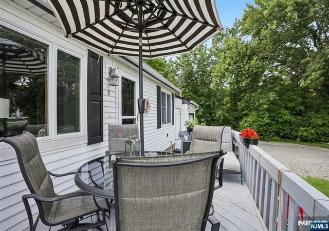 Photo 4 of Sale Pending at 8 Windsor Rd, West Milford, NJ 07480 | MLS# 26027998 | Listing updated on 2026-10-02