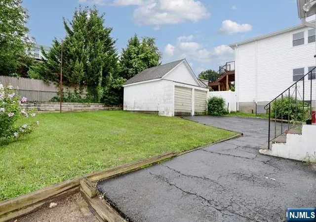 Photo 4 of Sale Pending at 23 Providence Ave, Woodland Park, NJ 07424 | MLS# 26028010 | Listing updated on 2026-10-07
