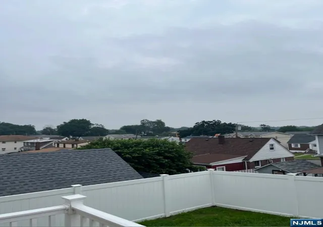 Photo 4 of Single family home for sale at 184 Philip Ave, Elmwood Park, NJ 07407 | MLS# 26028023 | Listing updated on 2026-07-31