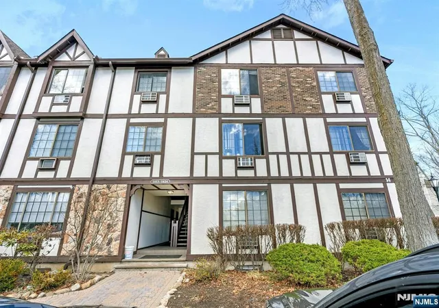 Photo 2 of Condo for sale at 1419 Faulkner Ct, Mahwah, NJ 07430 | MLS# 26028028 | Listing updated on 2026-07-25