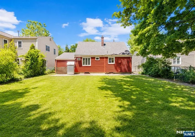 Photo 3 of Sale Pending at 1 10 Lambert Rd, Fair Lawn, NJ 07410 | MLS# 26028035 | Listing updated on 2026-09-02