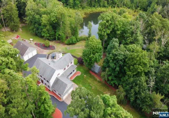 4th image of 200 Longhouse Dr, West Milford, NJ 07421 | MLS# 26028061