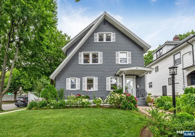 Photo 2 of Sale Pending at 49 Walnut St, Rutherford, NJ 07070 | MLS# 26028083 | Listing updated on 2026-08-18