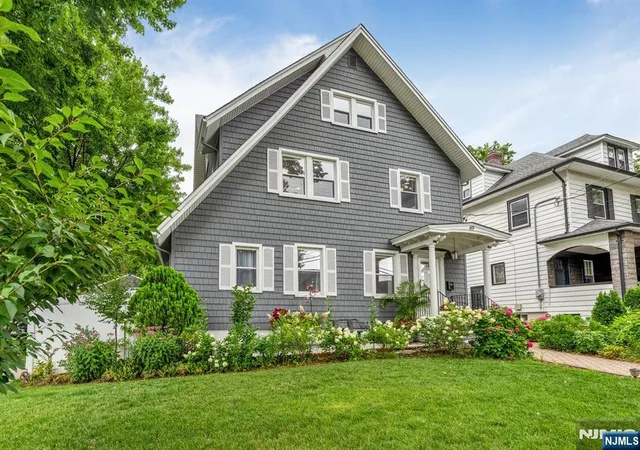 Photo 3 of Sale Pending at 49 Walnut St, Rutherford, NJ 07070 | MLS# 26028083 | Listing updated on 2026-08-18