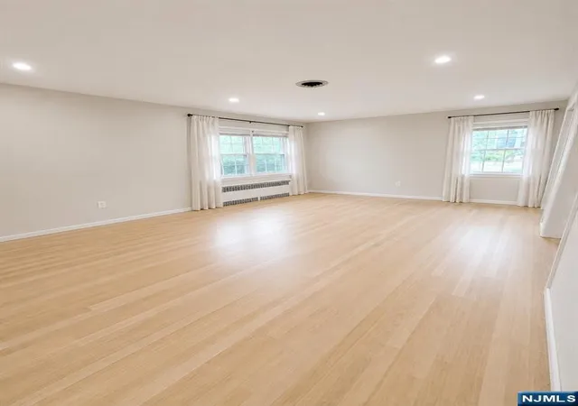 Photo 4 of Single family home for sale at 204 Kensington Ave, Norwood, NJ 07648 | MLS# 26028120 | Listing updated on 2026-08-24