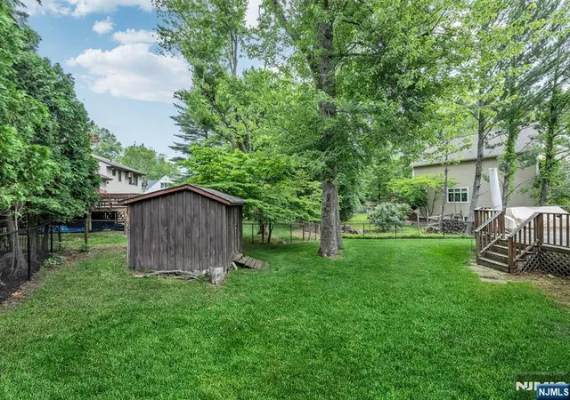 30th image of 49 Rutherford Pl, Montvale, NJ 07645 | MLS# 26028127