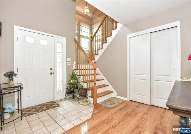 5th image of 9 Braemar Dr, Rockaway Township, NJ 07866 | MLS# 26028148