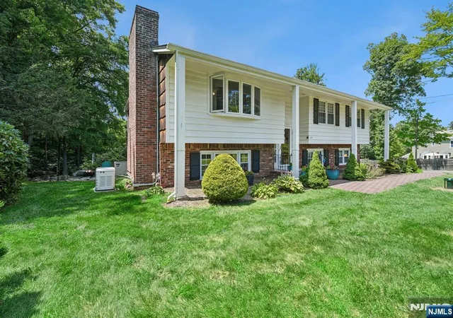 Photo 3 of Sale Pending at 177 Ridge Rd, West Milford, NJ 07480 | MLS# 26028173 | Listing updated on 2026-09-01