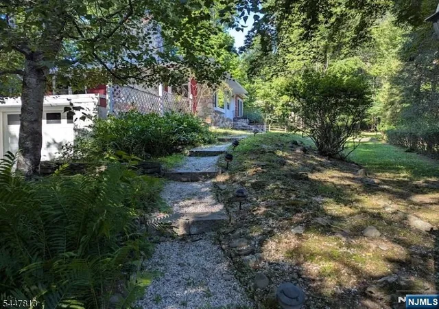 18th image of 438 Longview Dr, Newton, NJ 07860 | MLS# 26028178